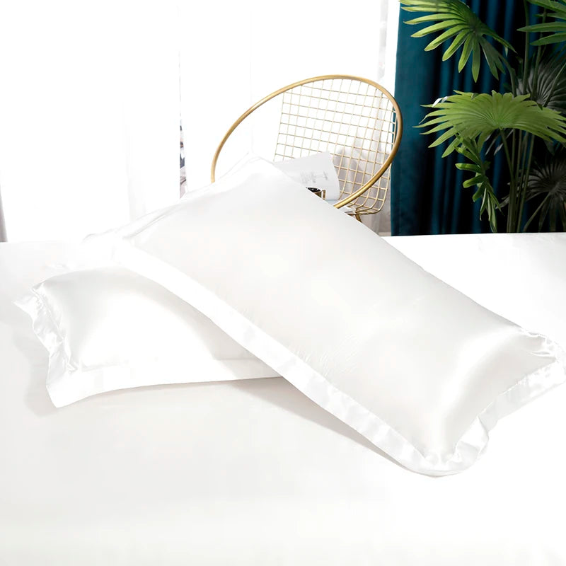 Parure de Lit en Satin blanche